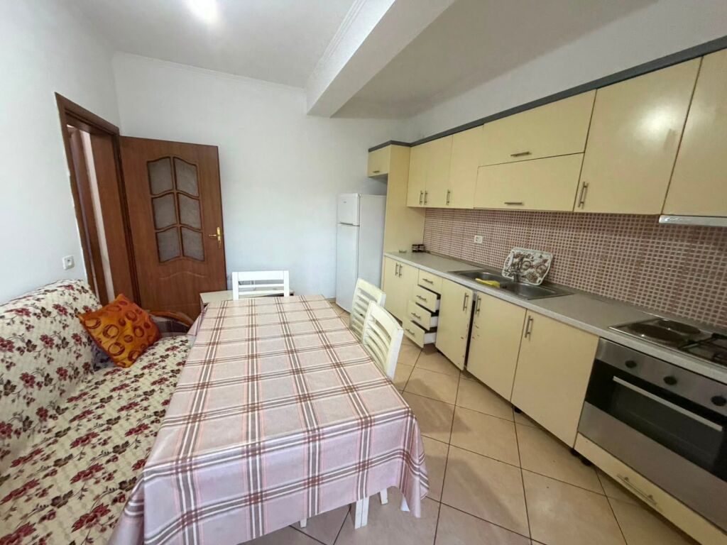 For rent 2+1+2 St.3 Kondi Brothers American Villas
