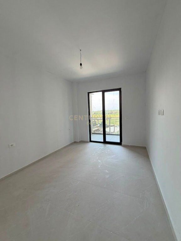 13 APARTAMENTE 1+1 ME QIRA NE NJE REZIDENCE ME PISHINE,PER INVESTIM NE MALIN E ROBIT !!