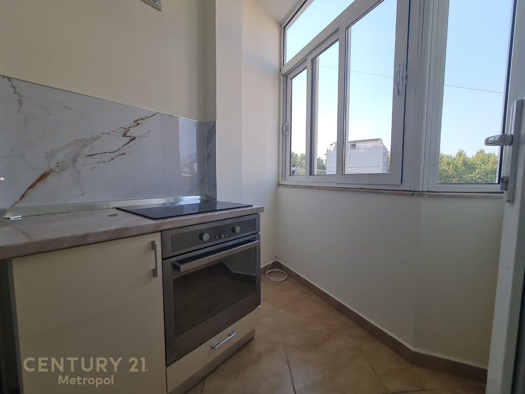Apartament 1+1 Me Qira në Rruga Siri Kodra, Tiranë - 600€, 55,000 Lekë /Muaj