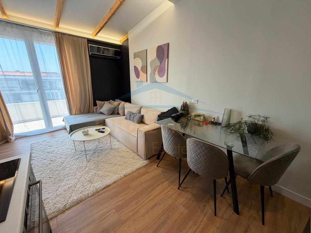 Jepet me qera, Apartament 1+1, Astir, pranë rrethit, Unaza e Re.