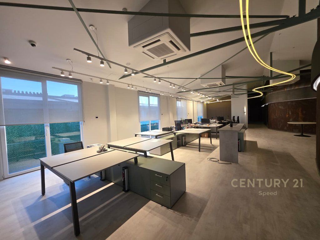 Commercial Property for Rent near QTU, Office+Warehouse