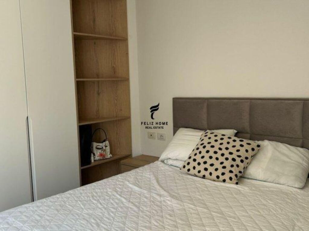 APARTAMENT ME QERA 1+1 RRUGA E ELBASANIT 65.000 LEKE FH-87993