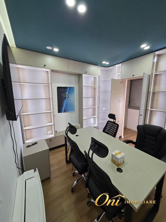 OFFICE FOR RENT, KAVAJES STREET