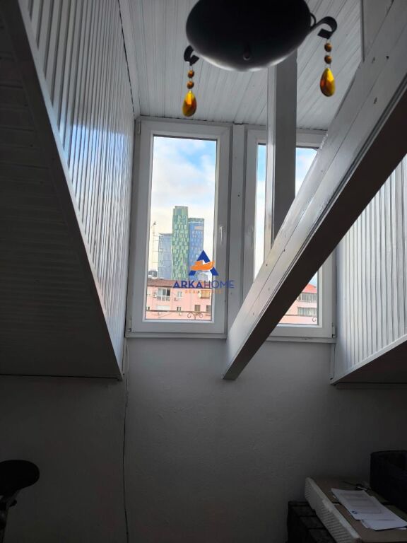 JEPET ME QERA APARTAMENT , DUPLEX "PALLATET AGIMI, HYRJE E BLLOKU " 1500 EURO