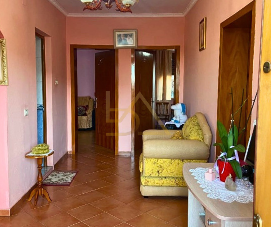 Apartament 3+1 për Shitje – Misto Mame, Tiranë