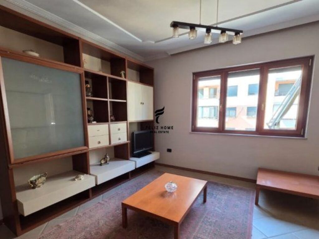 APPARTAMENTO IN AFFITTO 1+1 COMUNE DI PARIGI 65.000 LEKE FH-88012