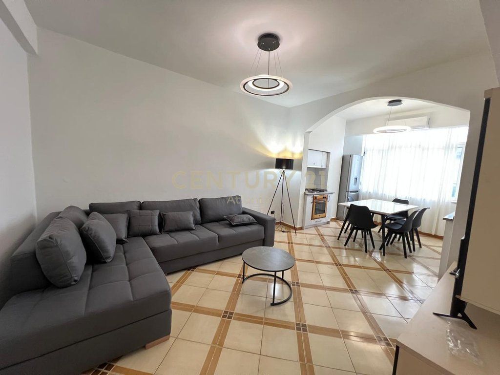 Apartment 2+1 For Rent at the Train Station, Durrës !!