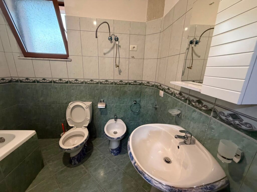 For rent 2+1+2 St.3 Kondi Brothers American Villas