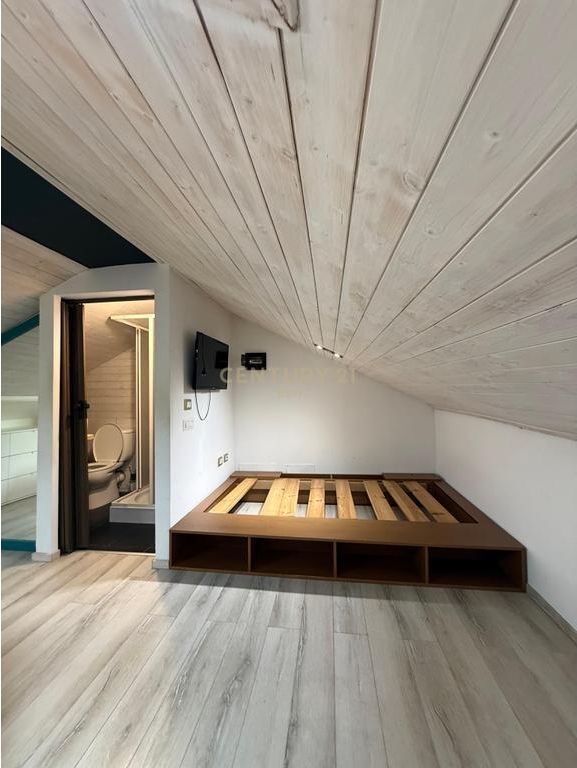 SHITET SUPER APARTAMENT NE DURRES !