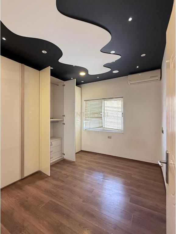 SHITET SUPER APARTAMENT NE DURRES !