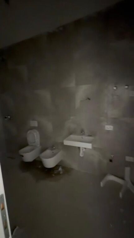 Shitet apartament 2+1