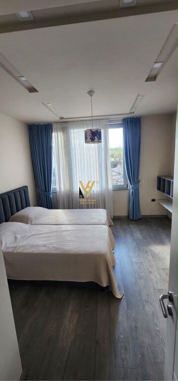 VILLA SU DUE PIANI IN AFFITTO AL LAGO ASCIUTTO 8.000 EURO
