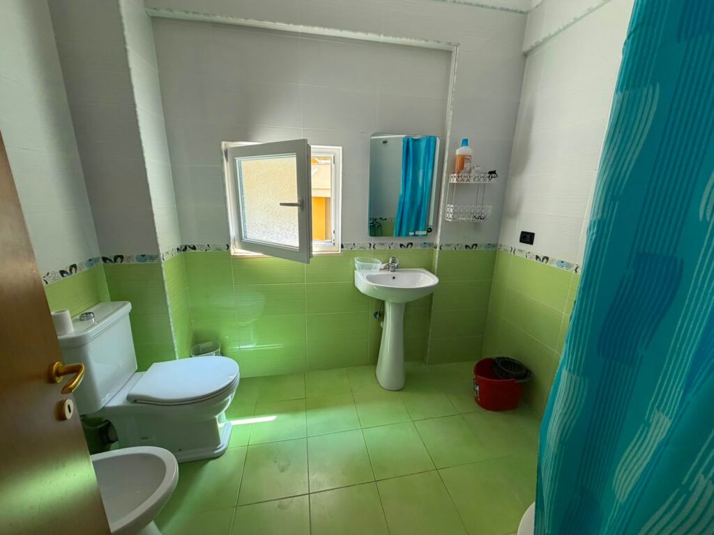 In vendita 2+2+3 balconi  Superficie netta 100 m2 Via Rrapo Hekali