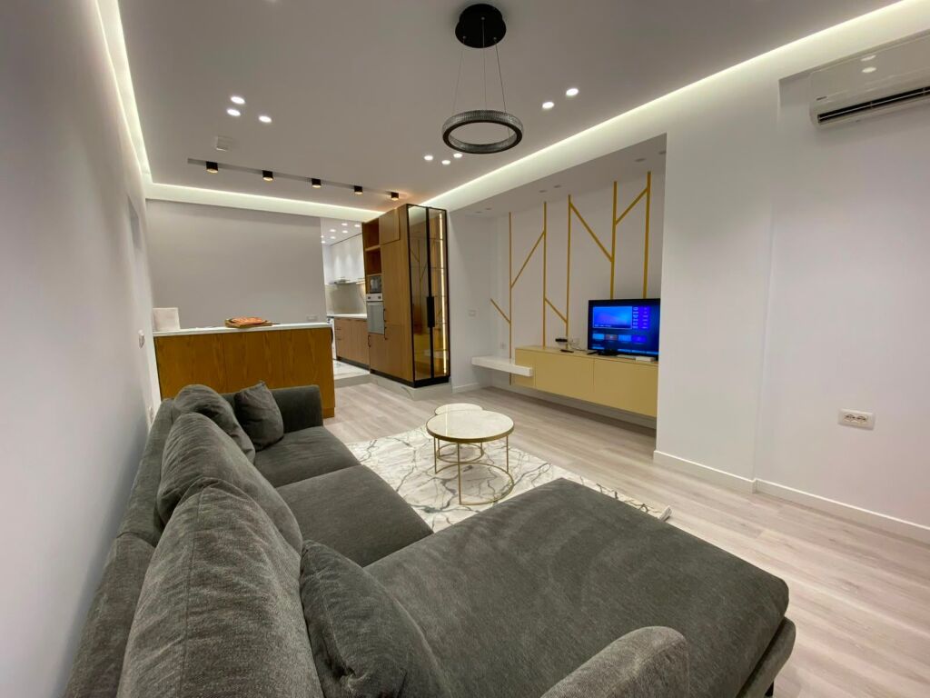 APARTAMENT 1+1 NE SHITJE PAZARI I RI