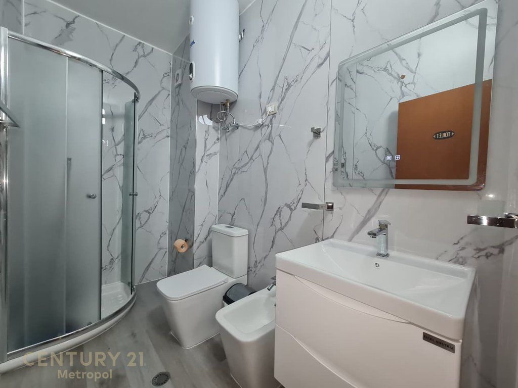 Apartament 1+1 Me Qira në Rruga Siri Kodra, Tiranë - 600€