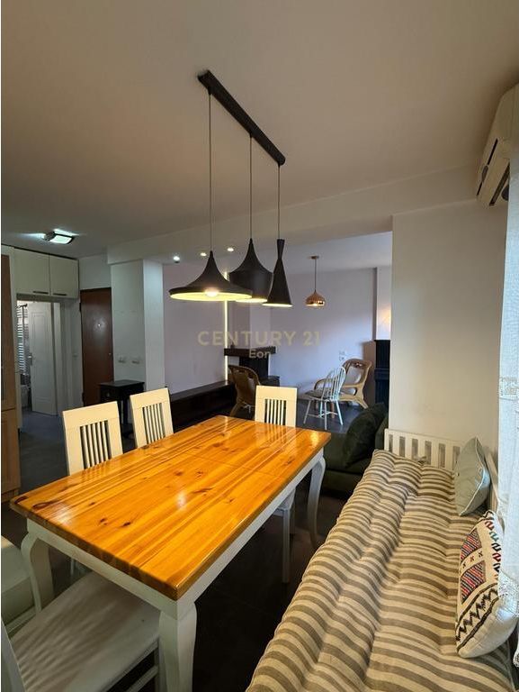 SHITET SUPER APARTAMENT NE DURRES !