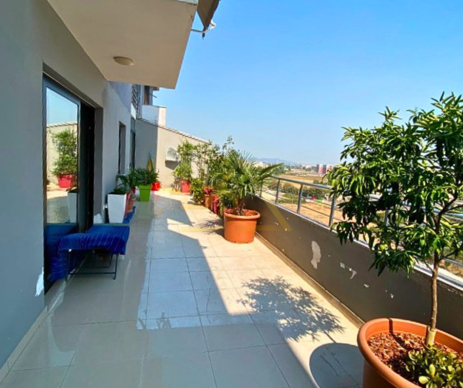 Appartamento 2+1+2 con Veranda in Vendita – Astir, Tirana