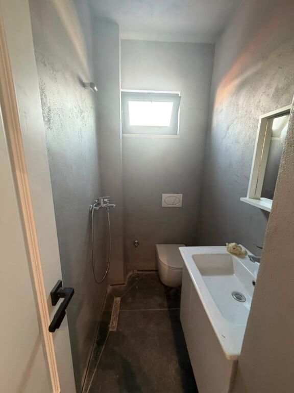 Jepet me qira garsionere ne Ali Demi 400 mije leke