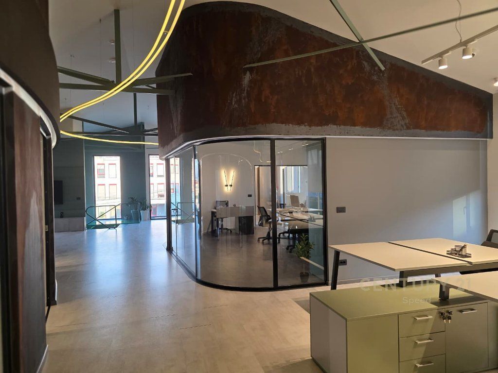 Commercial Property for Rent near QTU, Office+Warehouse