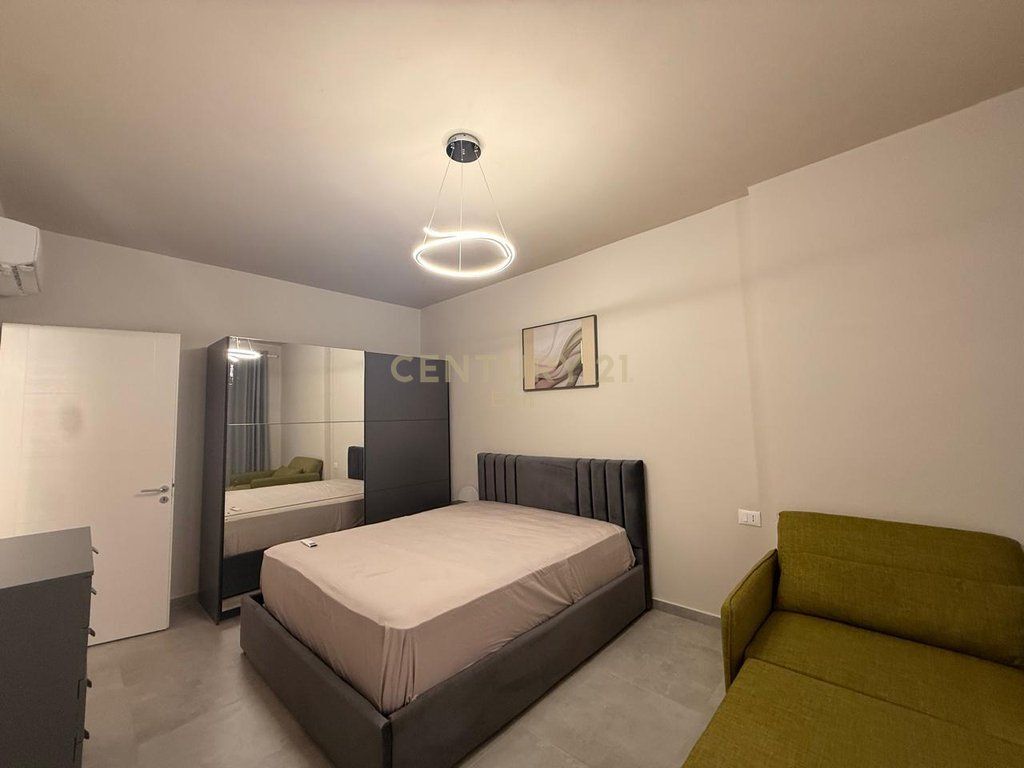 Apartament 1+1 Për Shitje në Golem !