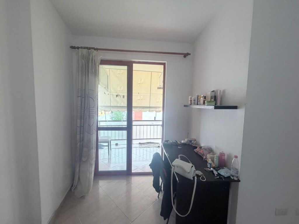 We sell a 2+1 adopted into 3+1 in Zogu i Zi