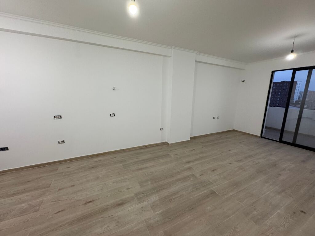 Apartament 2+1+2 per shitje ne Astir