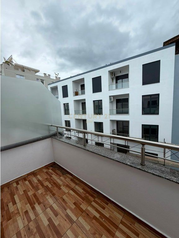 Appartamento 1+1 In Vendita presso Hotel Grint, Golem !