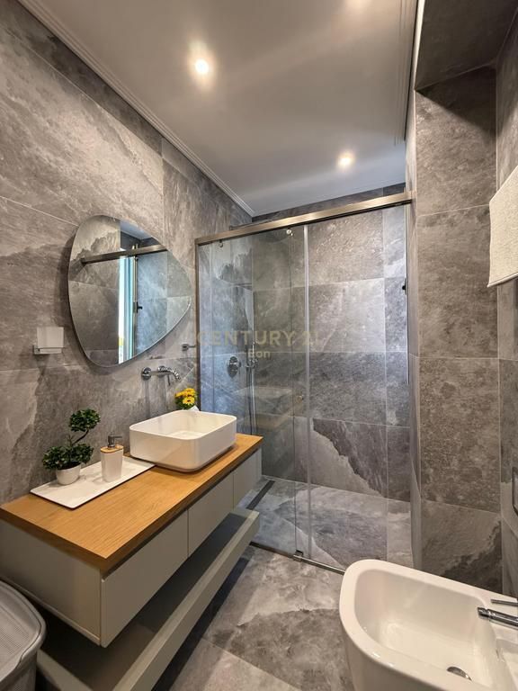 Apartament Modern 1+1 | Vetëm 10 metra nga deti