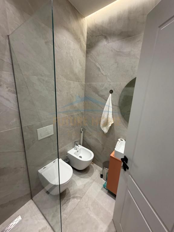 Jepet me qera, Apartament 1+1, Astir, pranë rrethit, Unaza e Re.