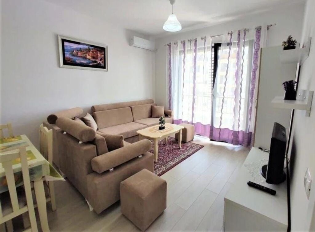 Appartamento 3+1+Posto auto in affitto "Kinostudio"