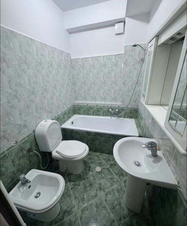For rent 1+1 Myslym Shyri 50,000 leke