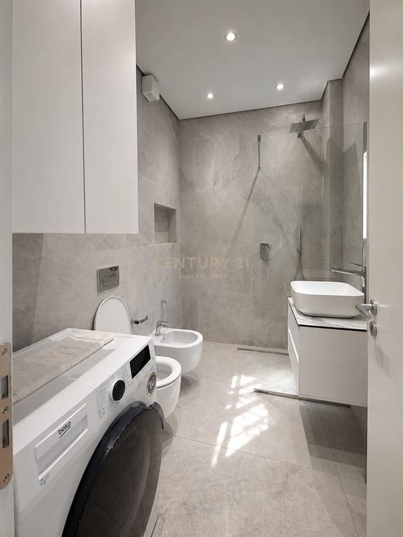 1+1 APARTMENT FOR RENT IN THE CENTER – BARRICADES STREET