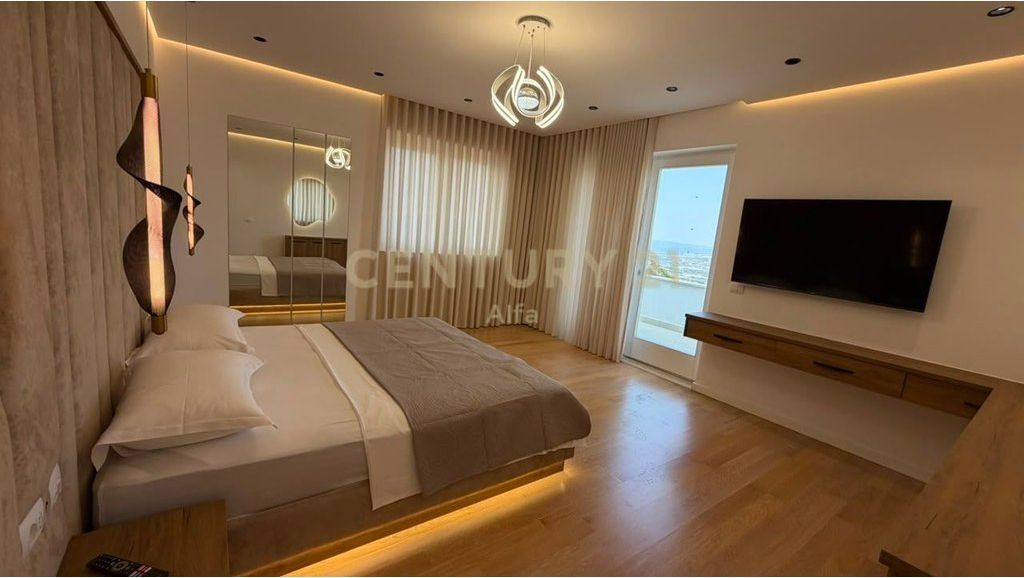 PREMIUM VILLA FOR RENT IN PETRELË – PANORAMIC VIEW &amp; PRIVACY