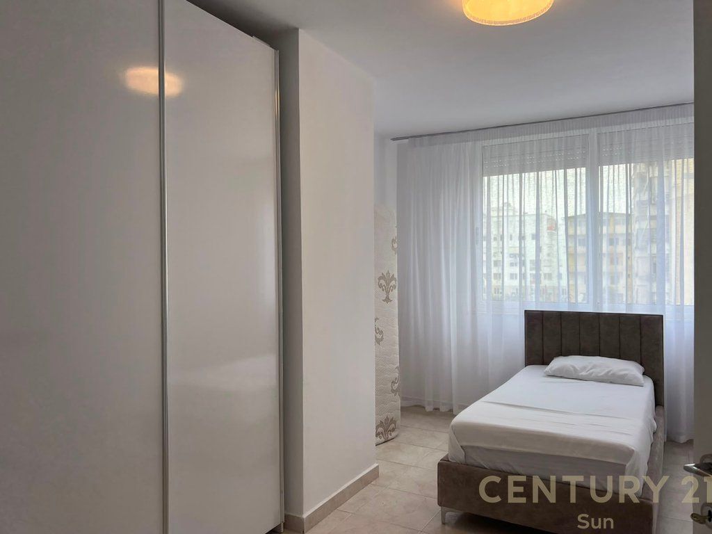 Appartamento 2+1 in Affitto ad Astir, Tirana 590 € /Mese 55,000 Lekë /Mese