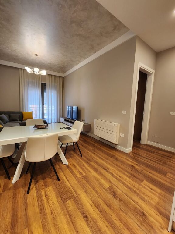 Apartament 1+1 per qira tek Kompleksi Delijorgji