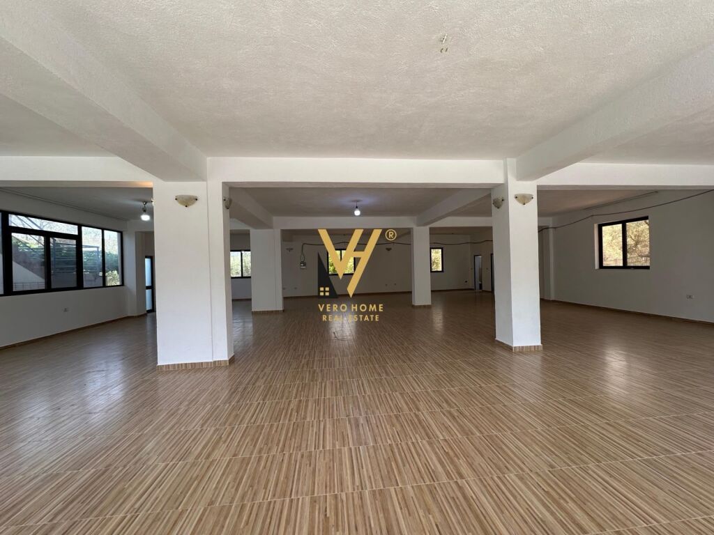 BUSINESS PREMISES 220 M2 FOR RENT IN BERZHITE 1,000 EURO
