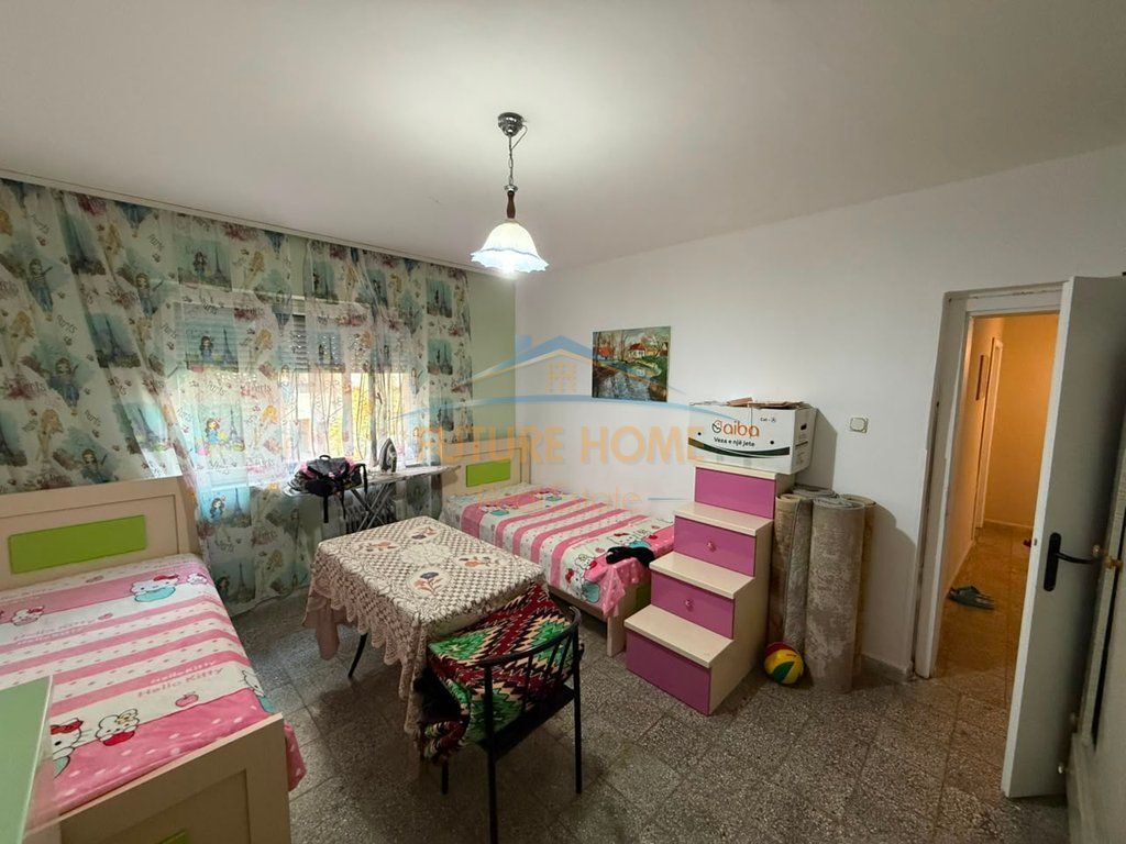 Rent Apartment 2+1+Storage, Kavaja Street, Tirana