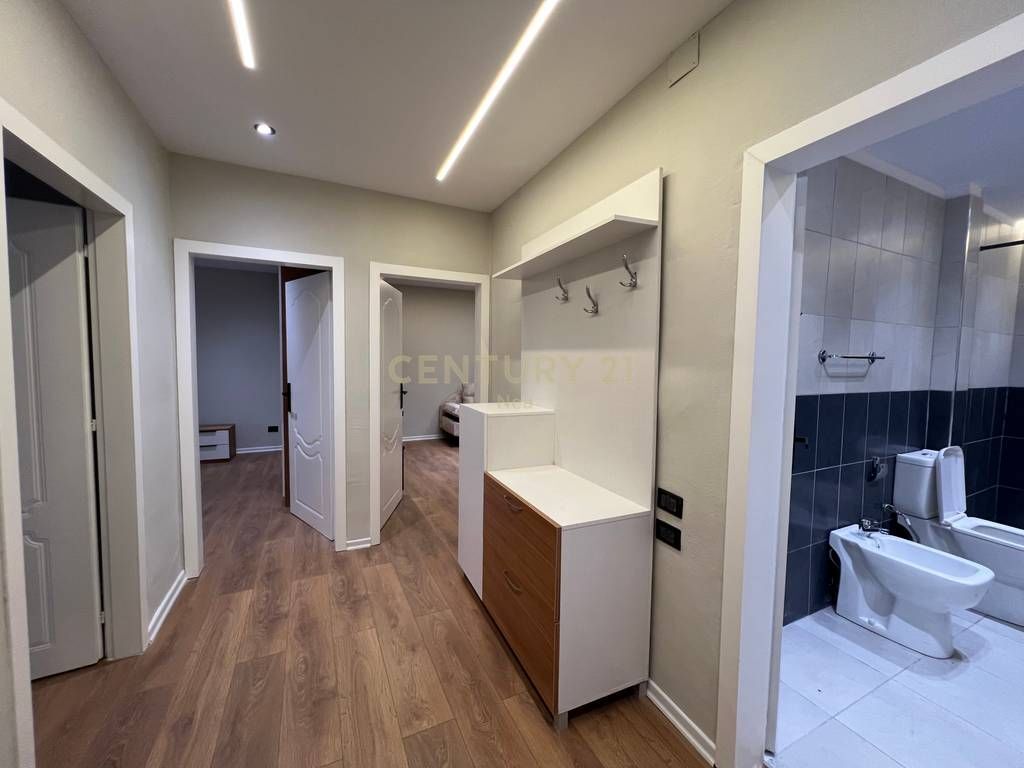 Apartament 2+1 per qira ne Ali Demi! 600 € /Muaj 60,000 Lekë /Muaj