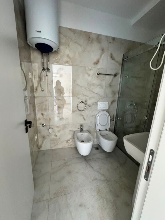 🏡 Apartament 1+1 për Shitje – Golem, Durrës
