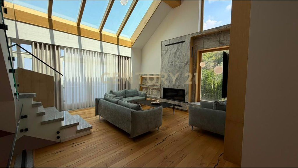 PREMIUM VILLA FOR RENT IN PETRELė – PANORAMIC VIEWS &amp; PRIVACY