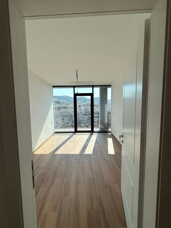 2+1 Apartment for Rent at Lake View Residence – 9th Floor | 127.76 m²