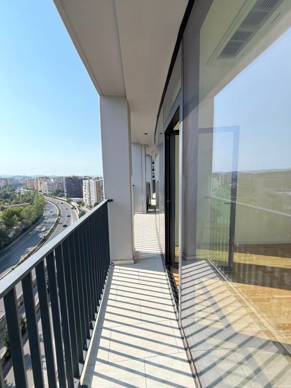 2+1 Apartment for Rent at Lake View Residence – 9th Floor | 127.76 m²