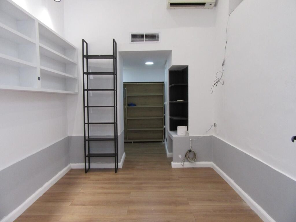 For sale, Business Premises, Durres Road, Tirana