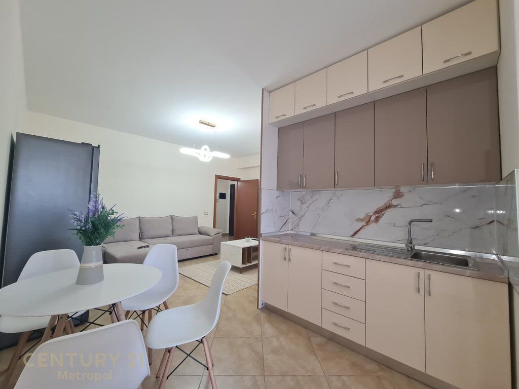 Apartament 1+1 Me Qira në Rruga Siri Kodra, Tiranë - 600€, 55,000 Lekë /Muaj