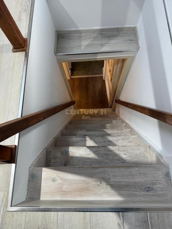 SHITET SUPER APARTAMENT NE DURRES !