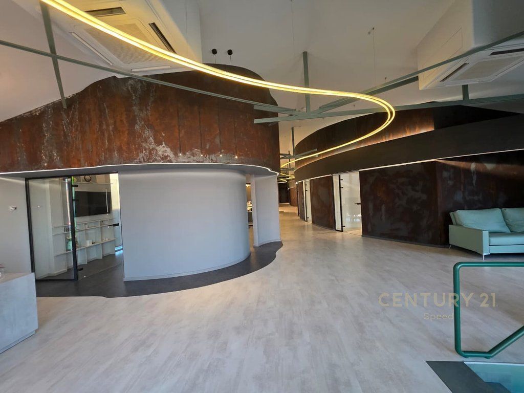 Commercial Property for Rent near QTU, Office+Warehouse