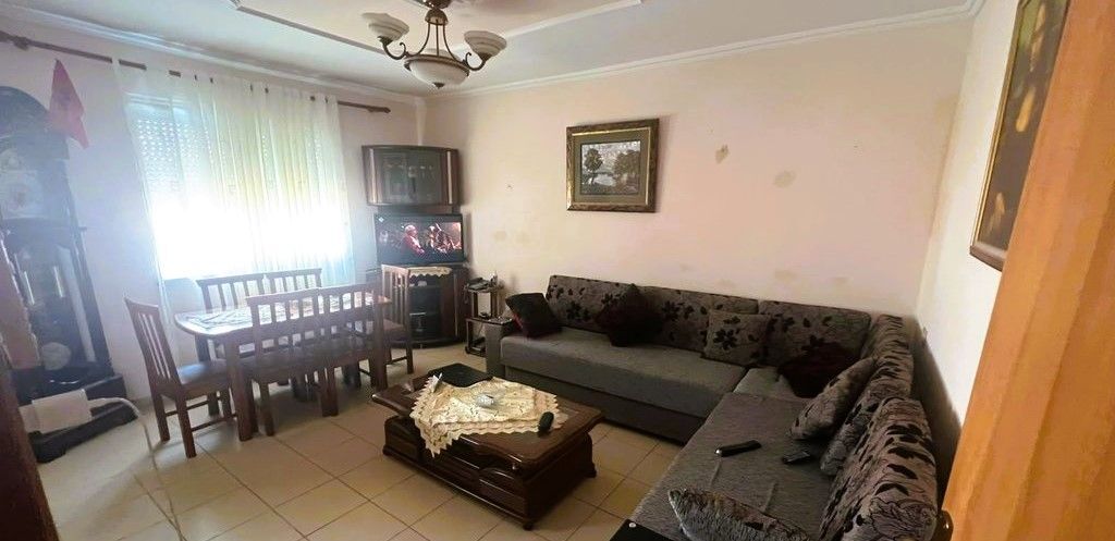 JEPET ME QIRA APARTAMENT 2+1 – PRANË SPITALIT TË NEUROLOGJISË