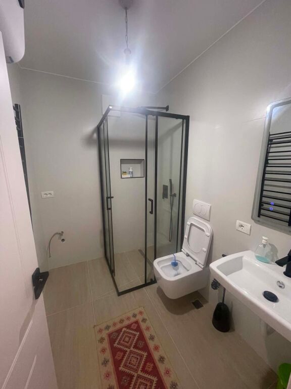 jepet me qera apartament 2+1