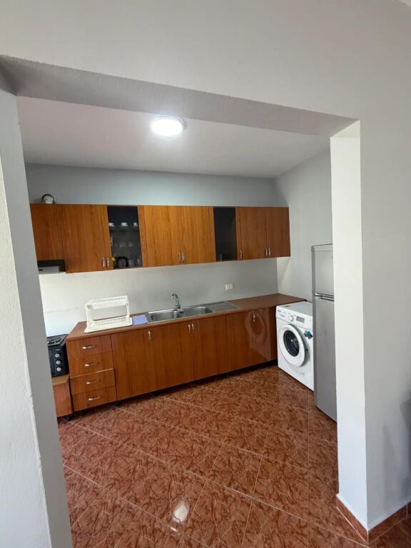 In Affitto Appartamento 1+1+1 Balcone
