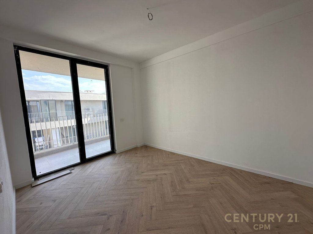 Office For Rent At Golden Tower At Mine Peza!